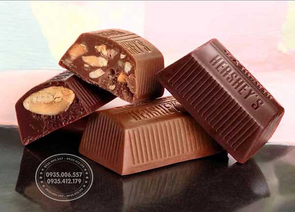 3. Kẹo socola Hershey’s Nuggets Assortment 1.47kg – Sôcôla Mỹ truyền thống, phù hợp mọi lứa tuổi